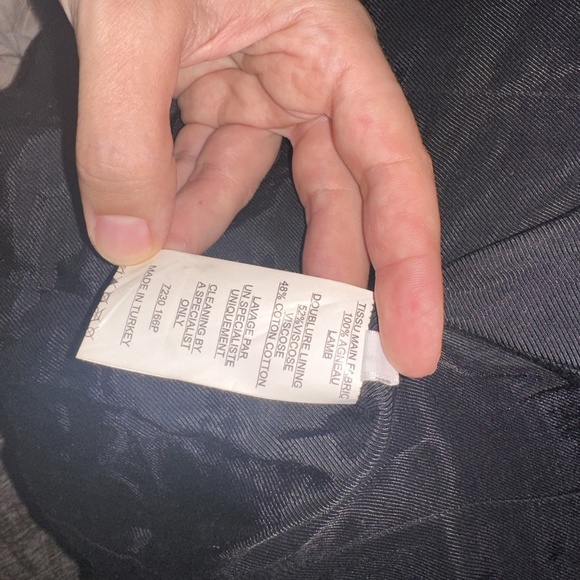 Leather jacket - Picture 10 of 10